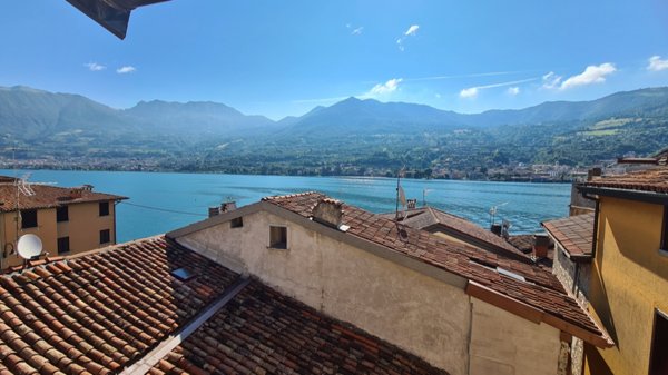appartamento in vendita a Monte Isola in zona Peschiera Maraglio