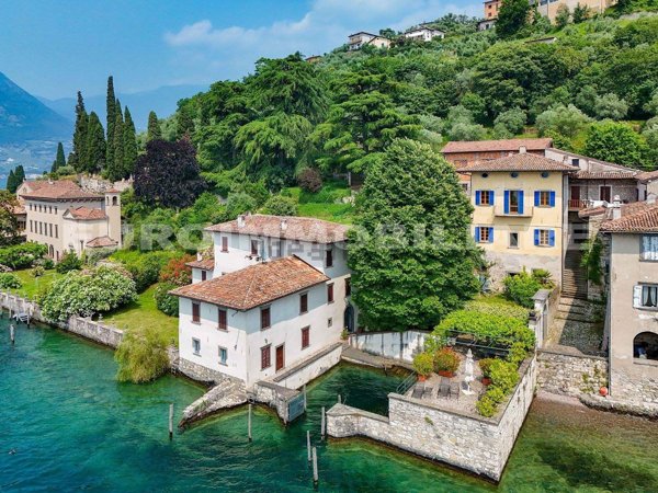 casa indipendente in vendita a Monte Isola
