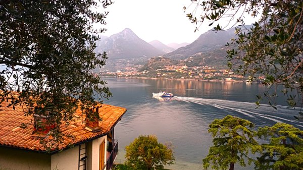 terreno edificabile in vendita a Monte Isola in zona Carzano