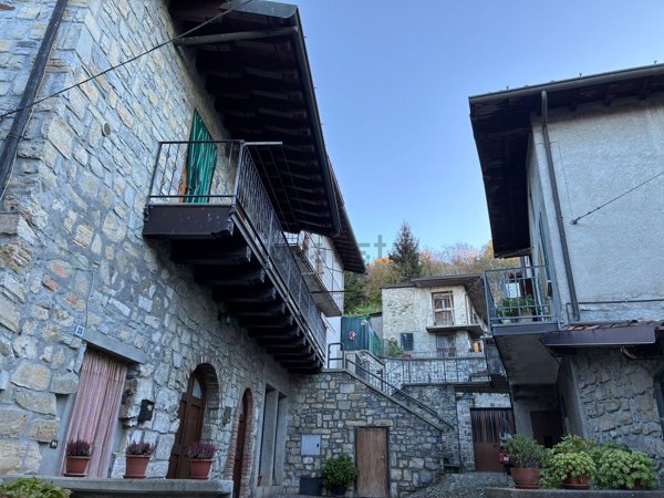 terreno agricolo in vendita a Monte Isola in zona Cure