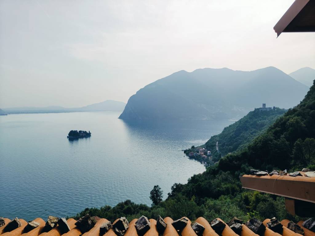 casa indipendente in vendita a Monte Isola