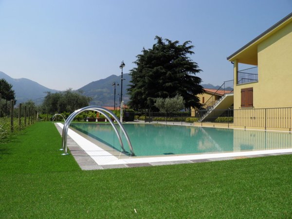 appartamento in vendita a Monte Isola in zona Menzino