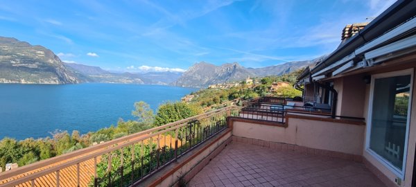 casa indipendente in vendita a Monte Isola