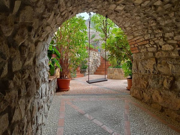casa indipendente in vendita a Monte Isola in zona Siviano
