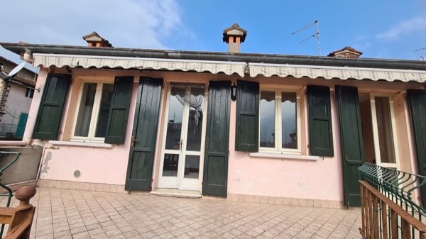 appartamento in vendita a Monte Isola in zona Carzano