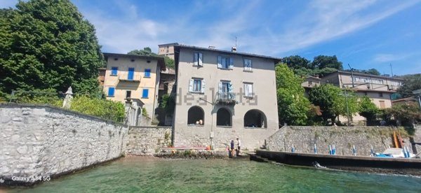 casale in vendita a Monte Isola in zona Siviano