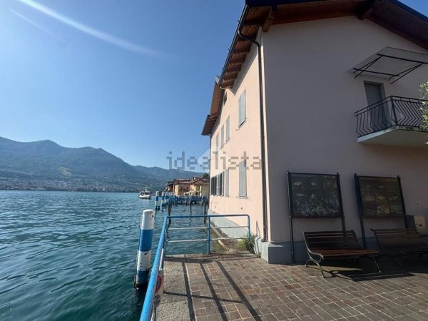 appartamento in vendita a Monte Isola in zona Carzano