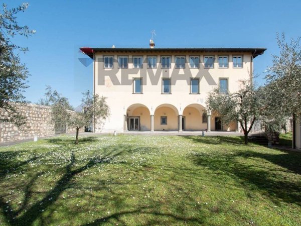 appartamento in vendita a Monte Isola in zona Menzino