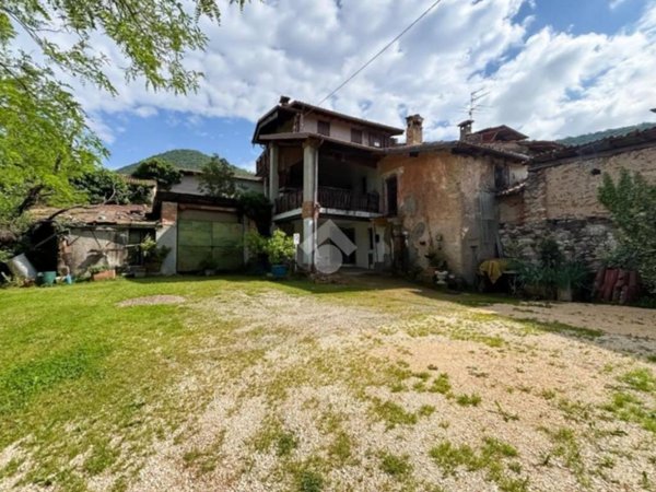 casa indipendente in vendita a Monticelli Brusati