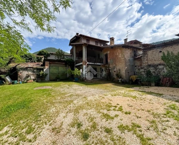casa indipendente in vendita a Monticelli Brusati