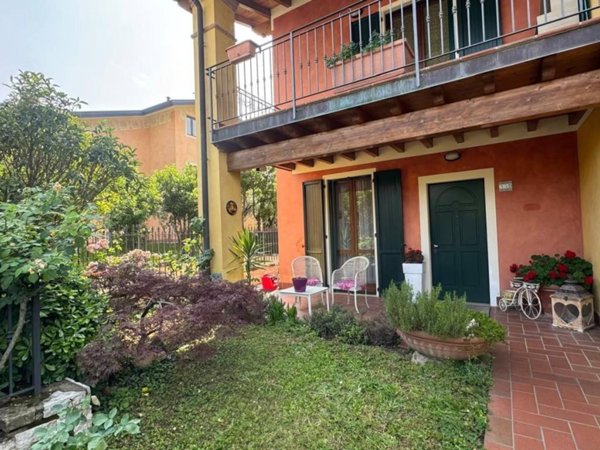 casa indipendente in vendita a Monticelli Brusati