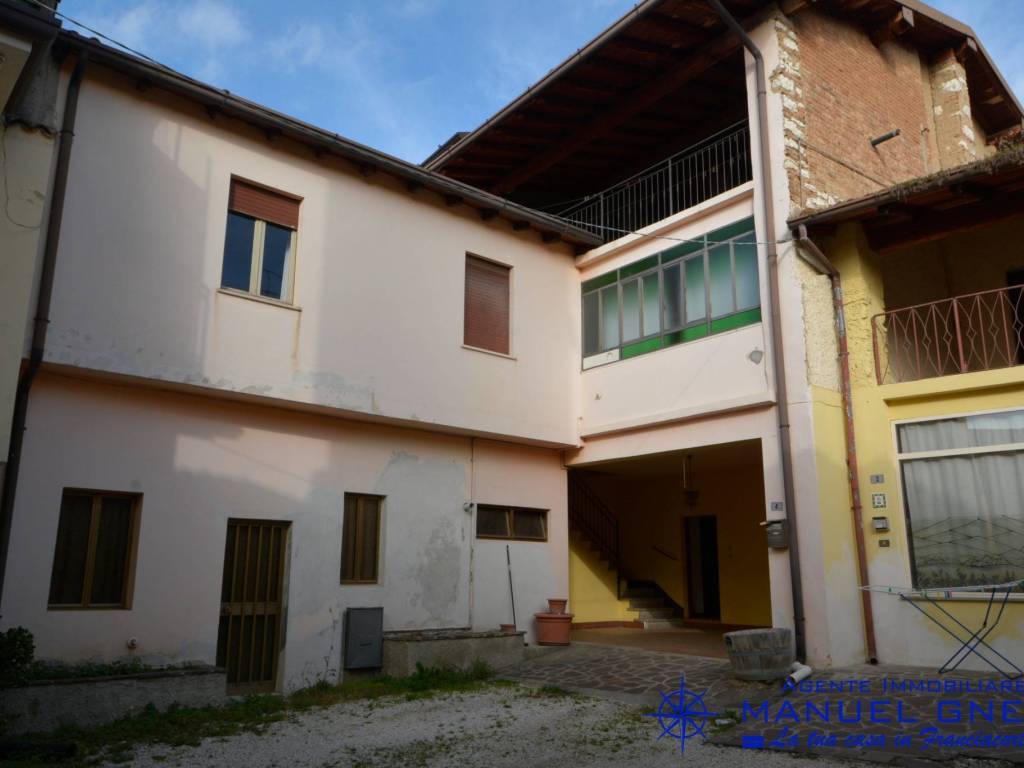 appartamento in vendita a Monticelli Brusati