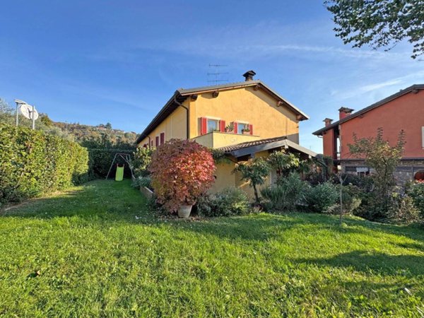 casa indipendente in vendita a Monticelli Brusati