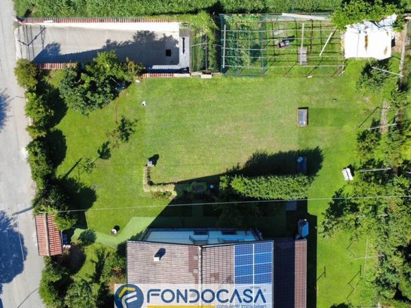 casa indipendente in vendita a Monticelli Brusati