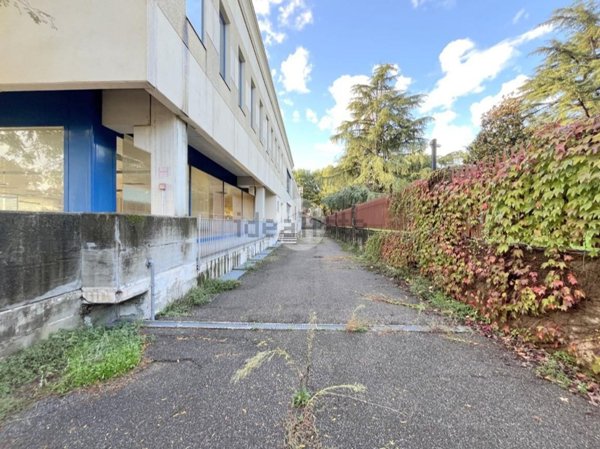 ufficio in vendita a Monticelli Brusati