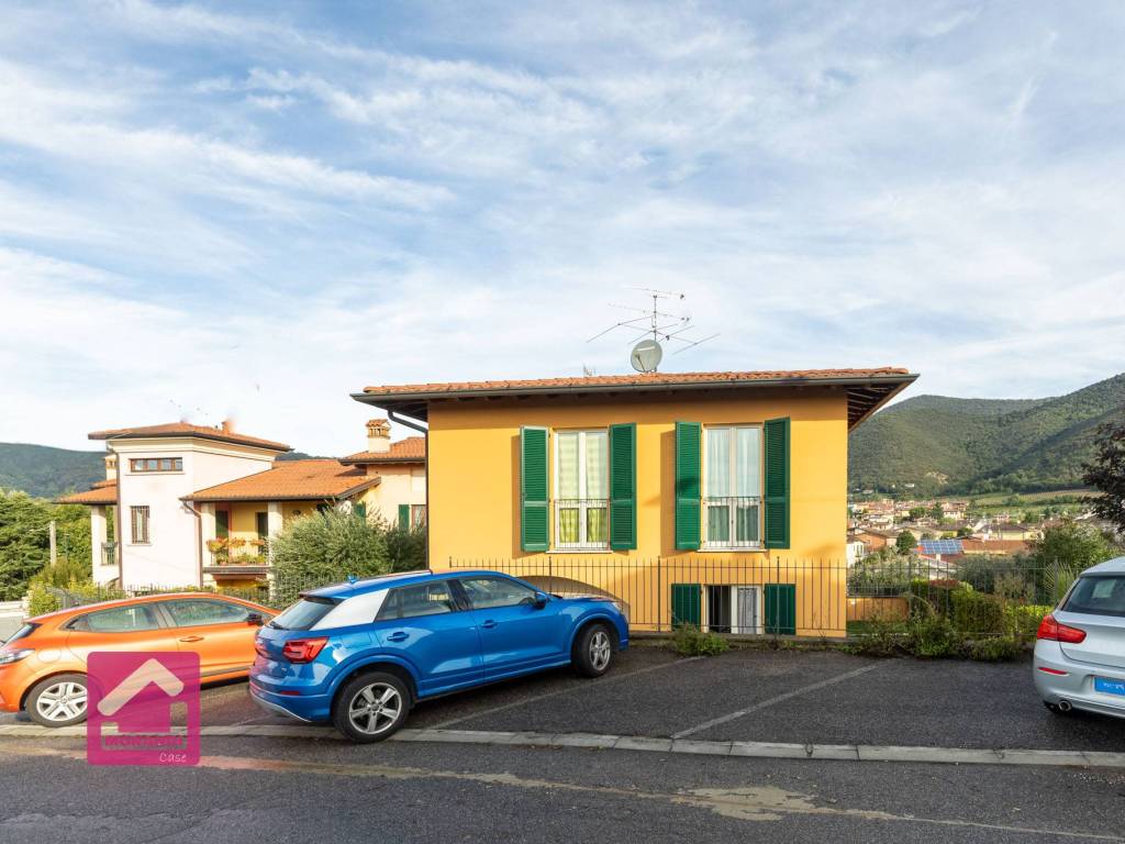 casa indipendente in vendita a Monticelli Brusati