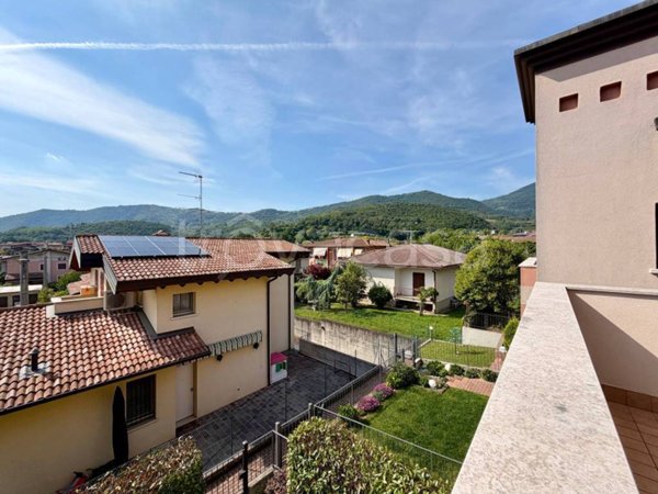 appartamento in vendita a Monticelli Brusati
