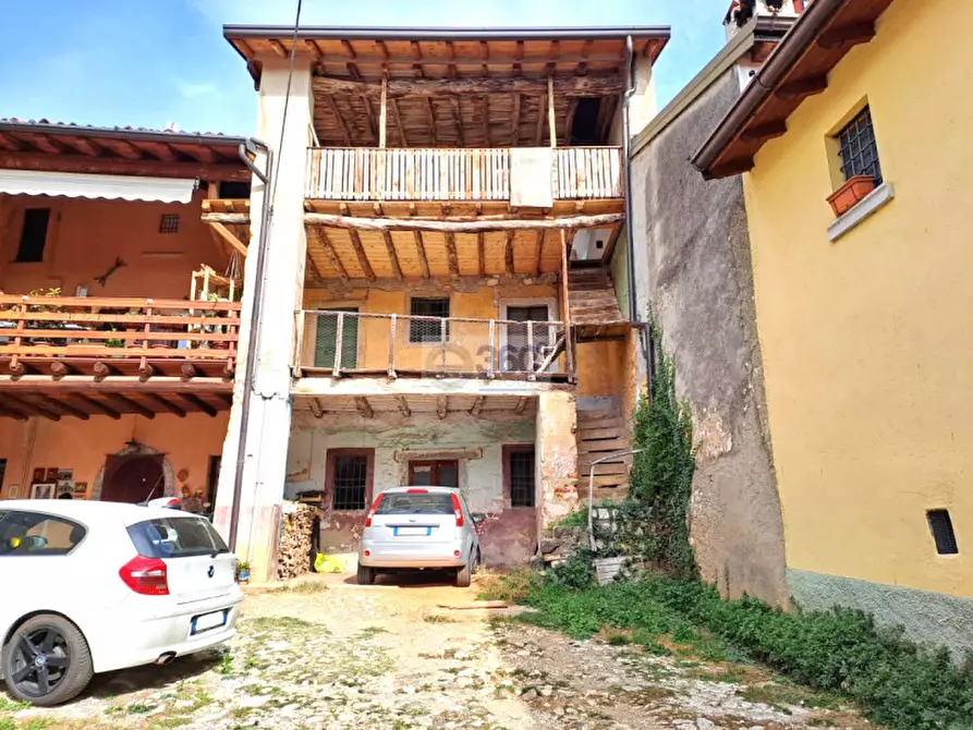 casale in vendita a Monticelli Brusati