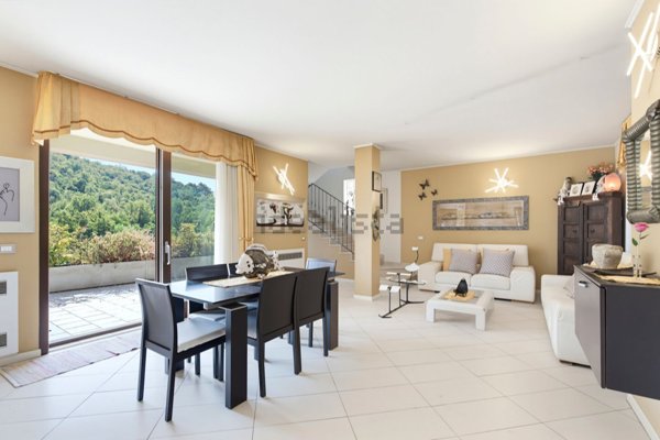 casa indipendente in vendita a Monticelli Brusati