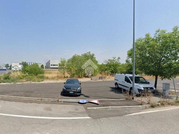terreno agricolo in vendita a Montichiari in zona Fascia D'oro