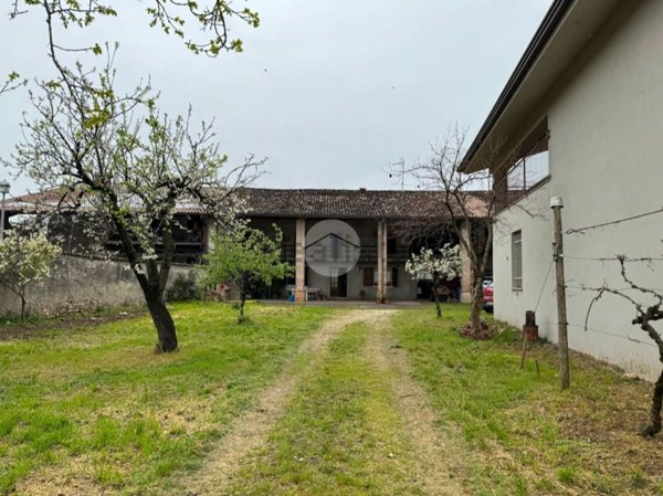 quadrivano in vendita a Montichiari in zona Sant'Antonio