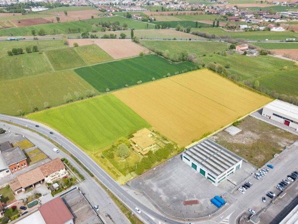 terreno edificabile in vendita a Montichiari