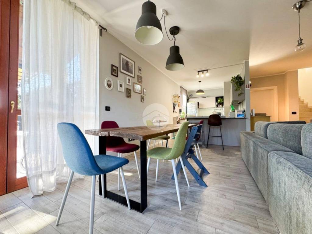 casa indipendente in vendita a Montichiari in zona Novagli