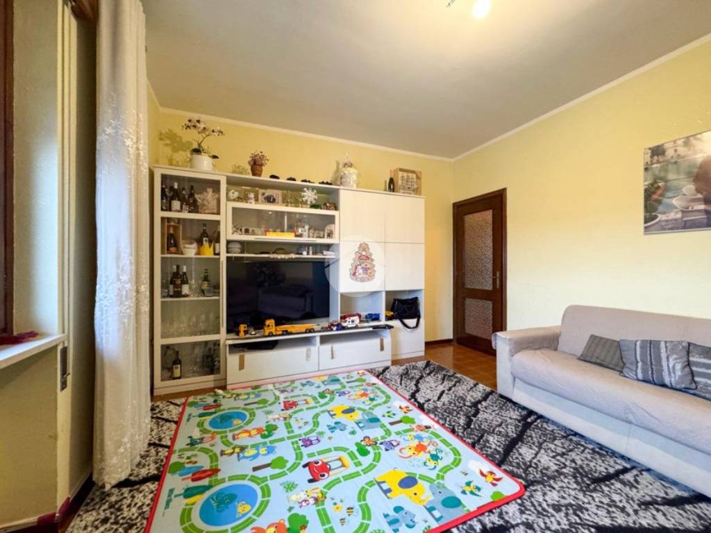 appartamento in vendita a Montichiari in zona Rò