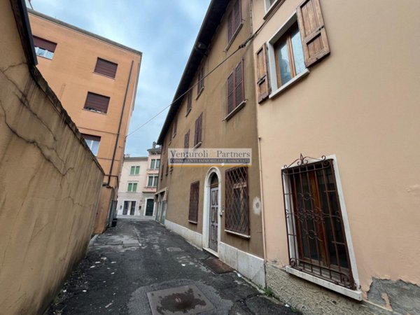 appartamento in vendita a Montichiari in zona Centro Storico