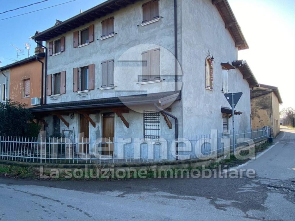 casa indipendente in vendita a Montichiari