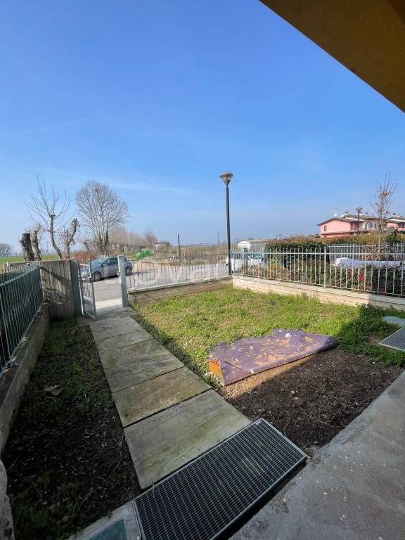 casa indipendente in vendita a Montichiari