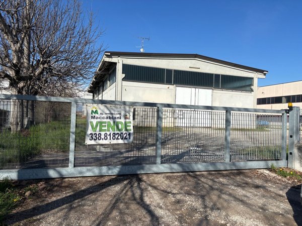 ufficio in vendita a Montichiari in zona Novagli
