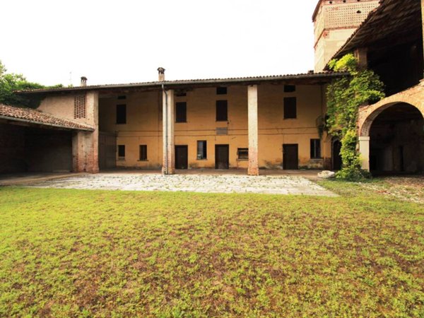 casa indipendente in vendita a Montichiari in zona Rò