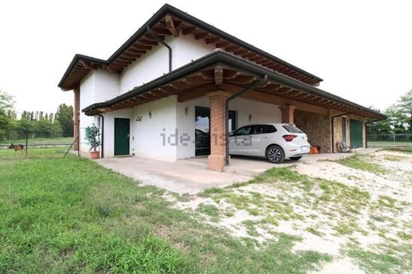 casa indipendente in vendita a Montichiari