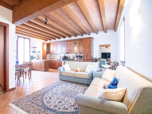 casa indipendente in vendita a Montichiari