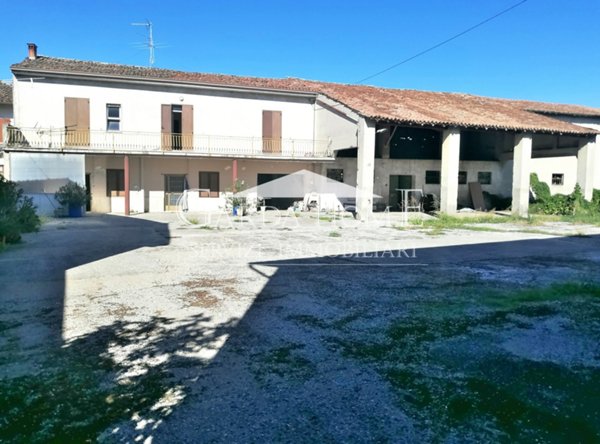 casa indipendente in vendita a Montichiari in zona Novagli