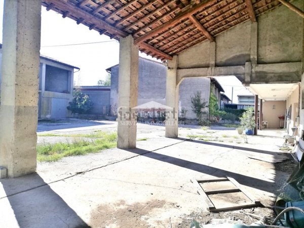 casale in vendita a Montichiari in zona Novagli