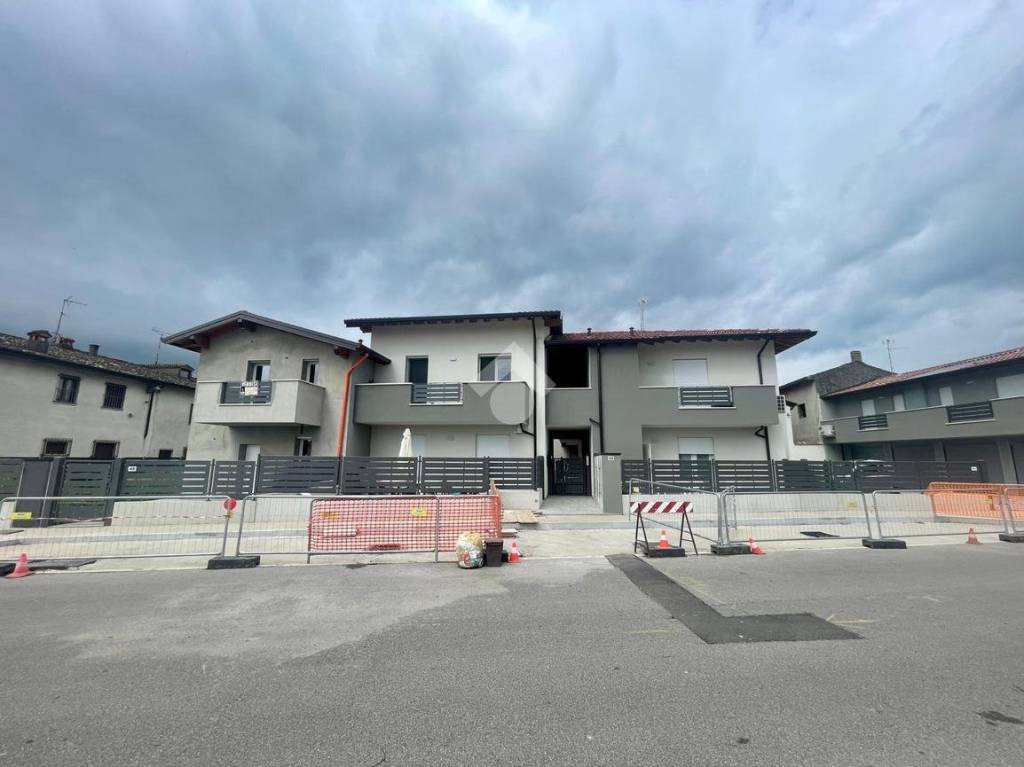 casa indipendente in vendita a Montichiari in zona Chiarini