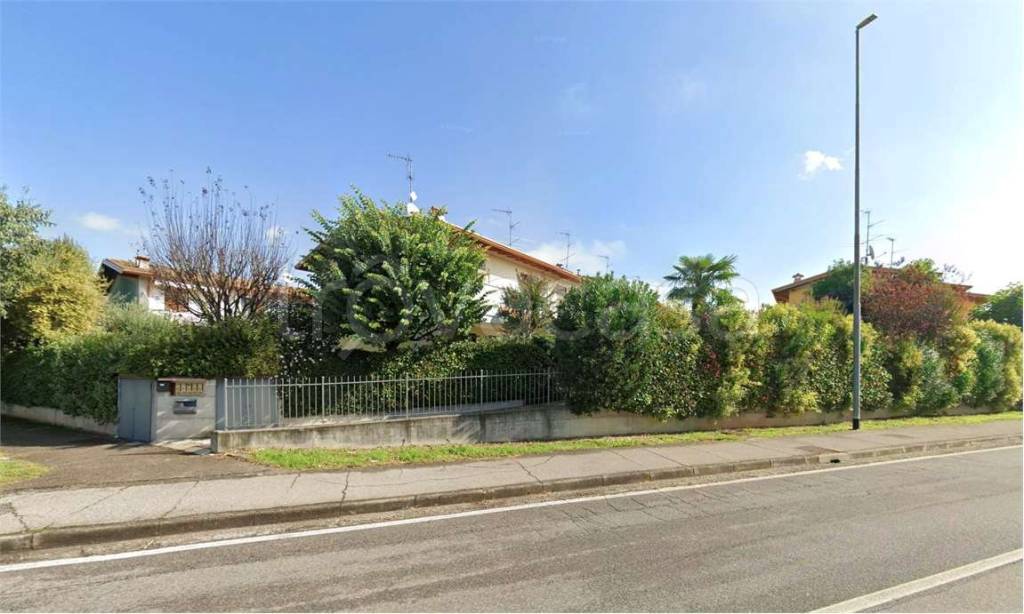 casa indipendente in vendita a Montichiari in zona Chiarini
