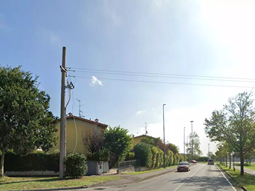 appartamento in vendita a Montichiari in zona Chiarini