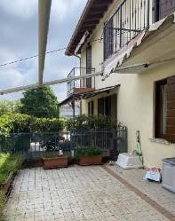appartamento in vendita a Montichiari in zona Chiarini