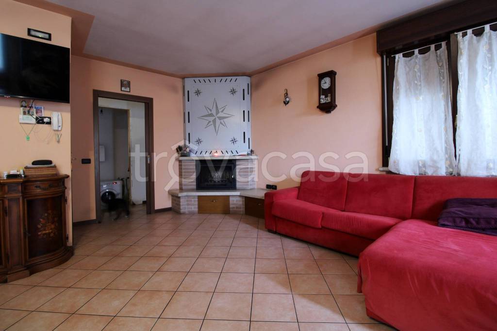 casa indipendente in vendita a Montichiari in zona Chiarini