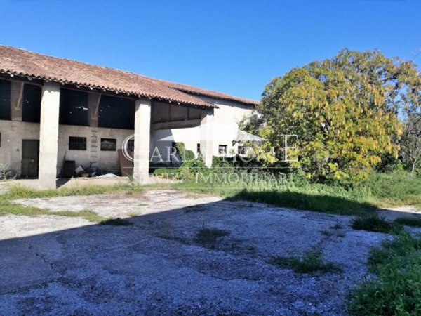 casa indipendente in vendita a Montichiari in zona Novagli