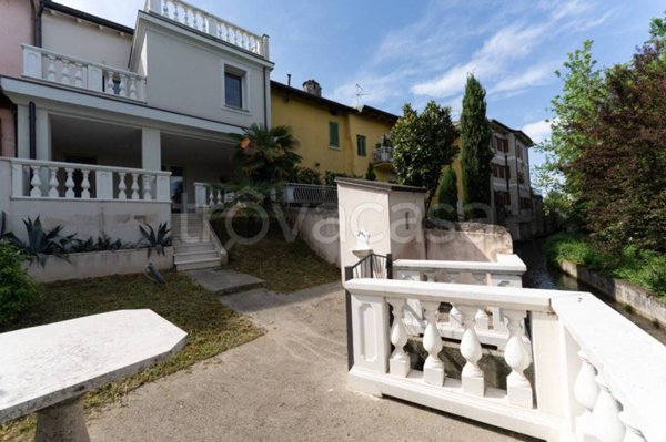 casa indipendente in vendita a Montichiari