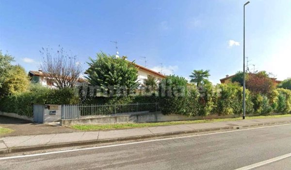 casa indipendente in vendita a Montichiari in zona Chiarini