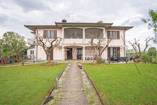 casa indipendente in vendita a Montichiari