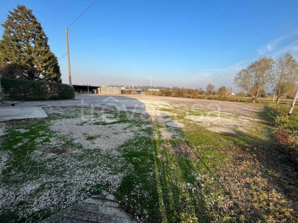 terreno agricolo in vendita a Montichiari in zona Bredazzane