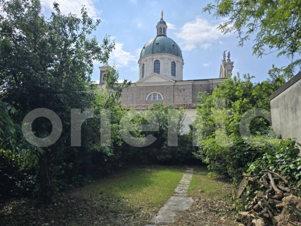 casa indipendente in vendita a Montichiari in zona Rò