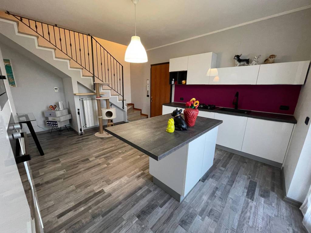 appartamento in vendita a Montichiari in zona Sant'Antonio