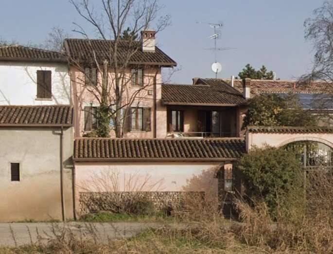 casa indipendente in vendita a Montichiari in zona Sant'Antonio